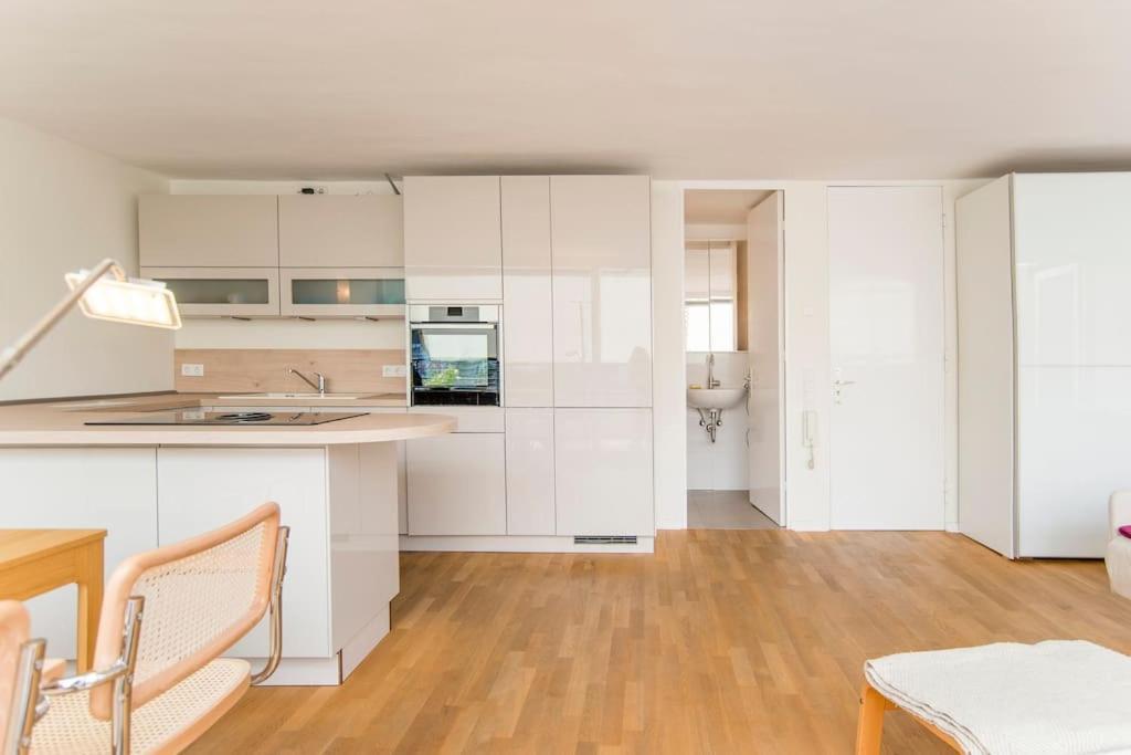 Modernes, Sonniges Appartement Im Herzen Von Duesseldorf Extérieur photo