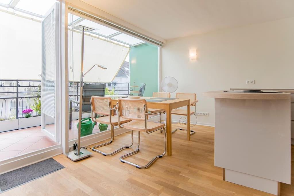 Modernes, Sonniges Appartement Im Herzen Von Duesseldorf Extérieur photo
